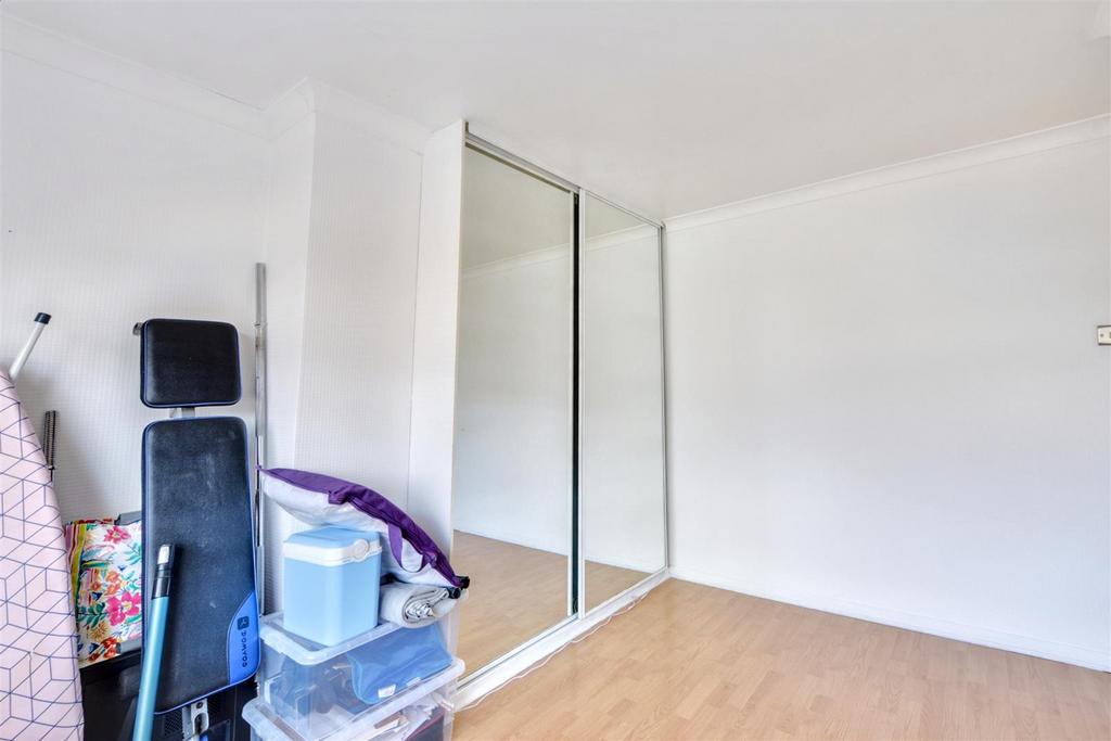 Bedroom 32.jpeg