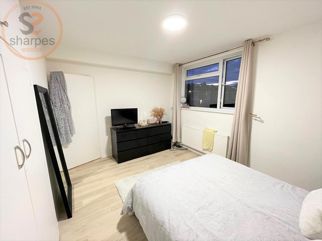 6. bedroom