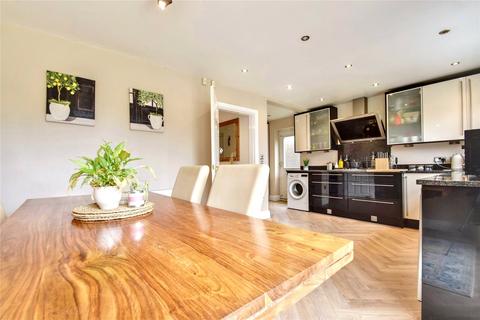 4 bedroom detached house for sale, Swan Drive, Worcestershire WR9