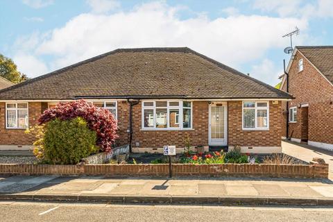 6 Cotswold Road, Hampton, TW12 3JQ