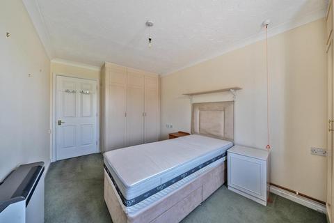 1 bedroom retirement property for sale, Radbourne Court, Kenton, HA3 0BQ