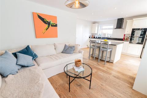Maples Palm Hall Close, Winchester, SO23 0JL