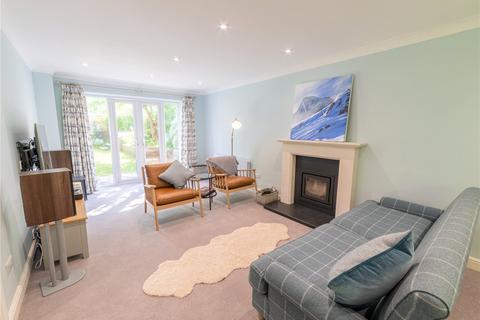 Maples Palm Hall Close, Winchester, SO23 0JL