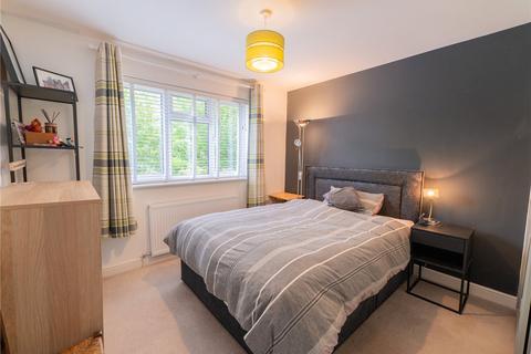 Maples Palm Hall Close, Winchester, SO23 0JL