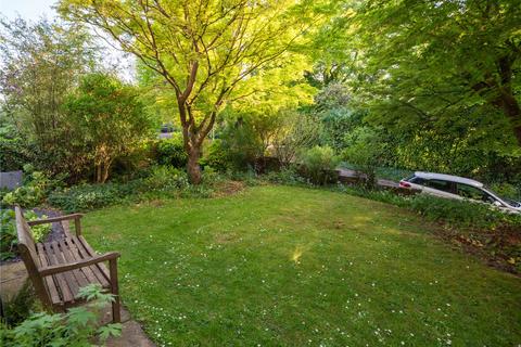 Maples Palm Hall Close, Winchester, SO23 0JL