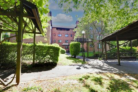 34 Campion Close, Croydon, CR0 5SN