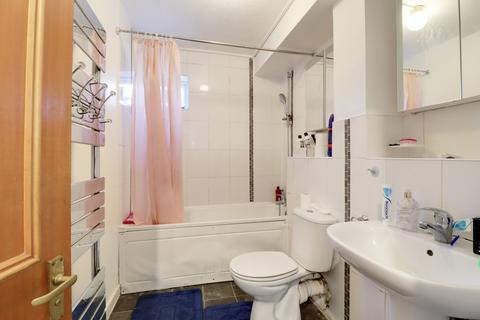 34 Campion Close, Croydon, CR0 5SN