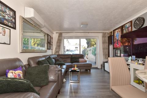 7 Canada Road, Erith, DA8 2HE