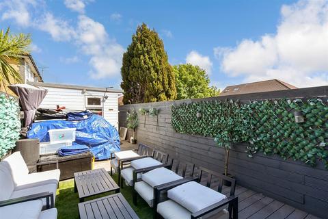 7 Canada Road, Erith, DA8 2HE