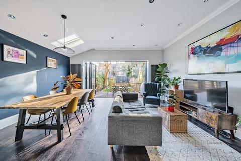 undefined, Park Avenue South, Crouch End, London, N8