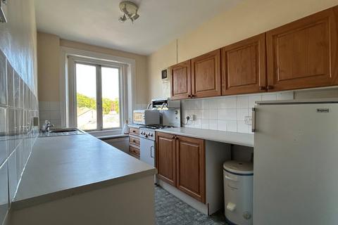 2 bedroom flat to rent, St. Augustines Road, Ramsgate, CT11