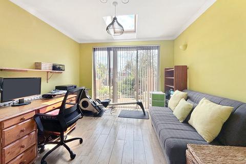 131 Danson Road, Bexley, DA5 1DG