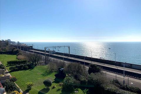 2 bedroom apartment to rent, 46 Grand Parade, Leigh on Sea SS9