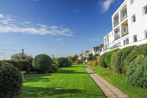 2 bedroom apartment to rent, 46 Grand Parade, Leigh on Sea SS9