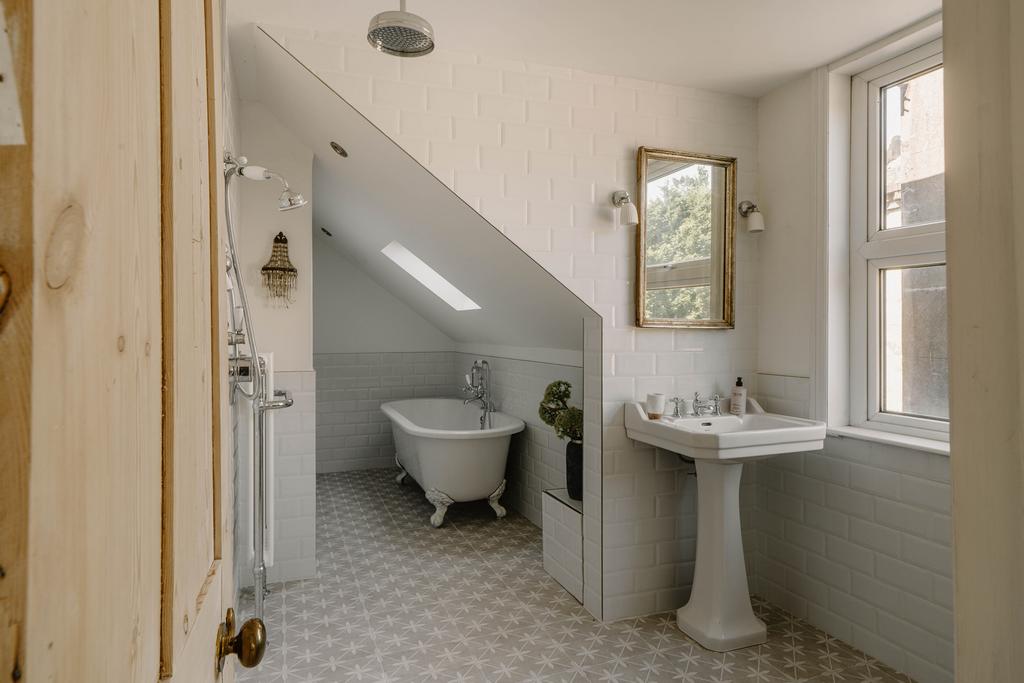 281449 - Turners Hill Road High Res-92.jpg