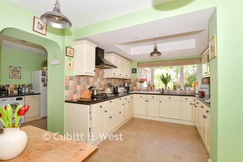 3 bedroom detached house for sale, Copthorne Road, Felbridge, West Sussex