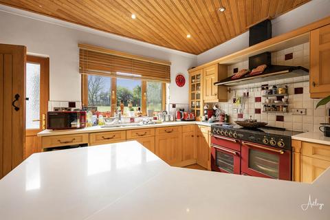 undefined, Llanrhidian, Swansea
