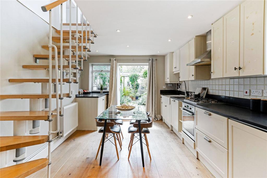 Kitchen/Dining