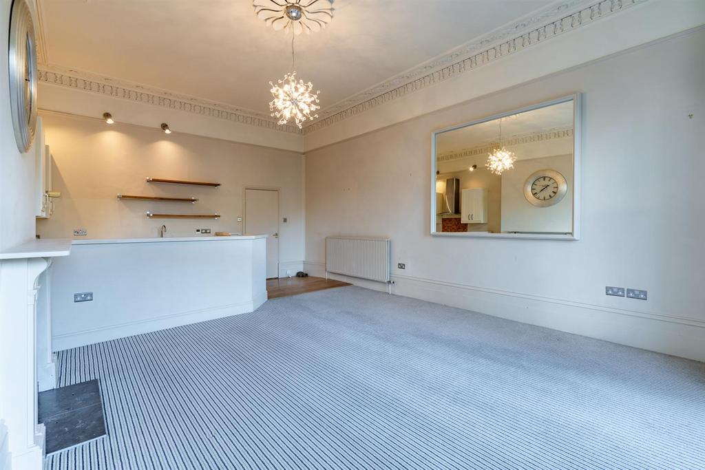 Living Room a.jpg