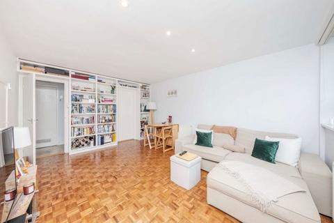 2 bedroom flat for sale, Crown Terrace, Richmond TW9