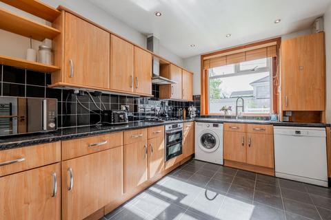 24 Cartsbridge Road, Clarkston, Glasgow, G76 8DH