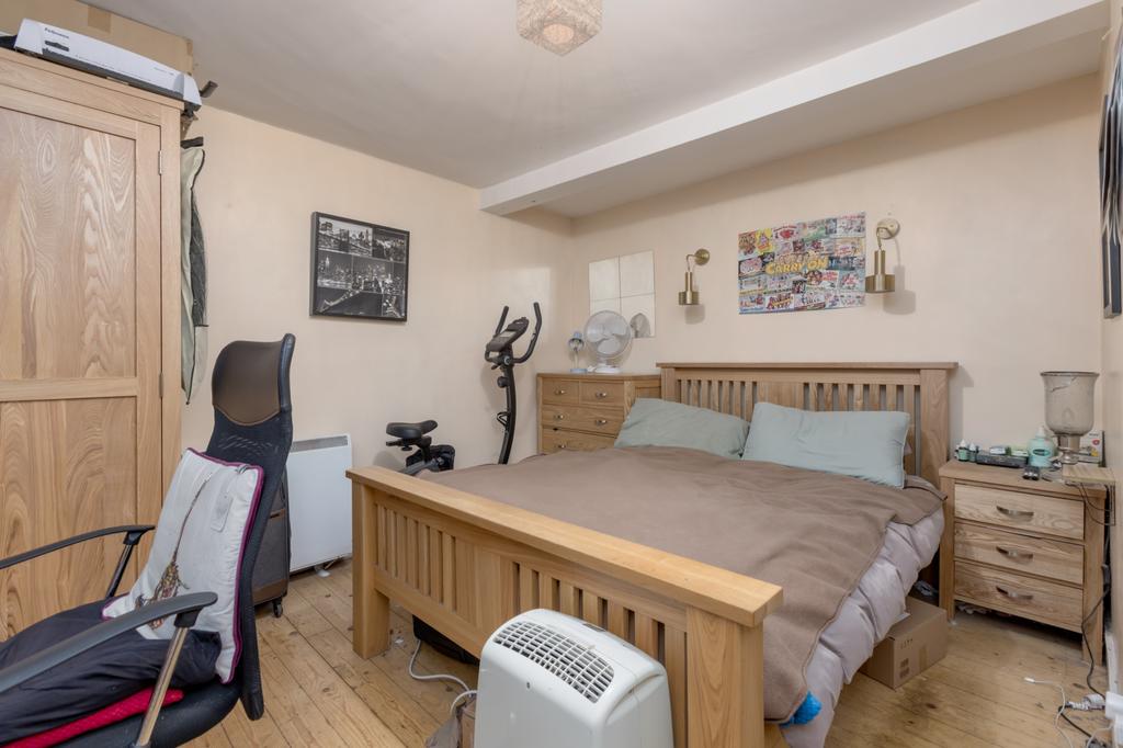 74199 Clarence St-009