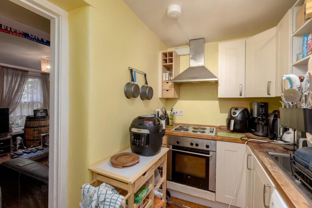 74199 Clarence St-005