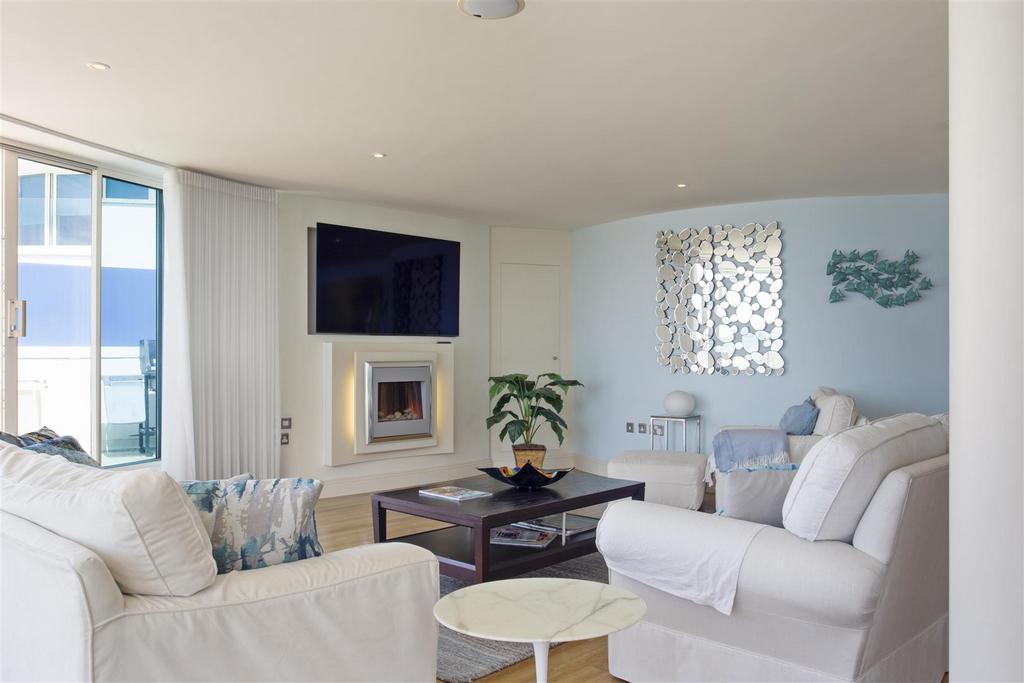 32 B Salterns Way 320446 05.jpg