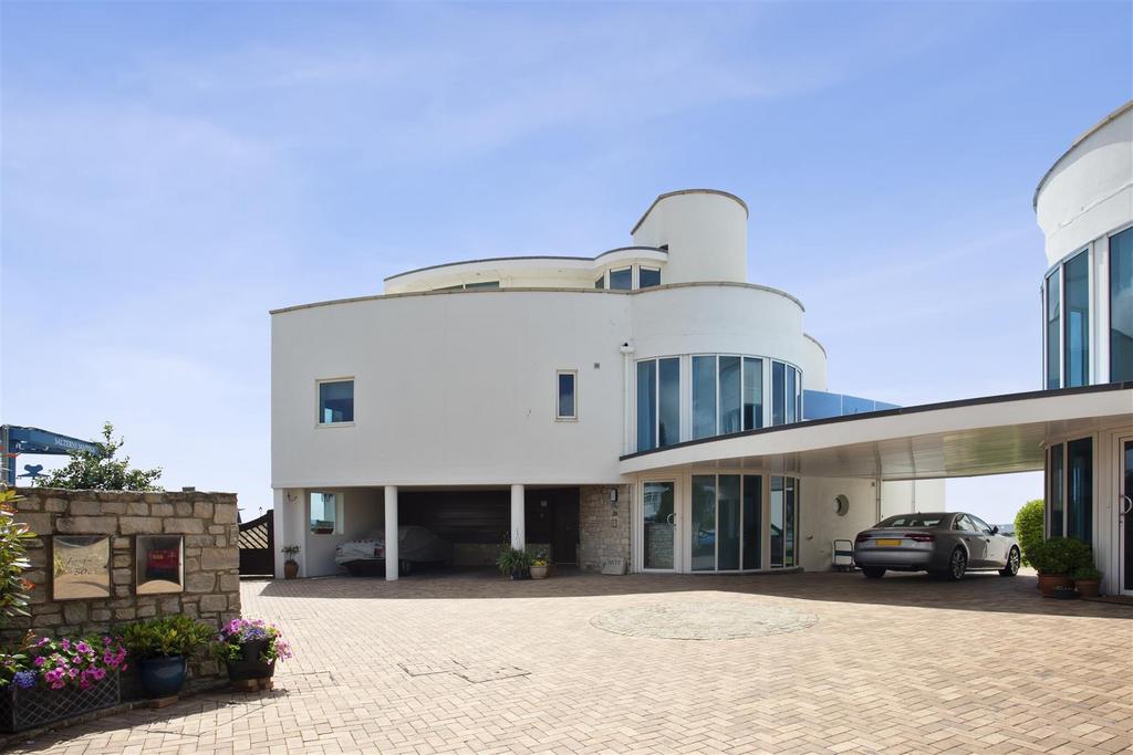 32 B Salterns Way 320446 01.jpg