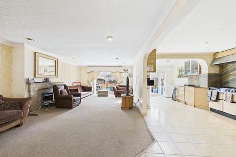 20a Westend Parade, Gloucester, GL1 2RY