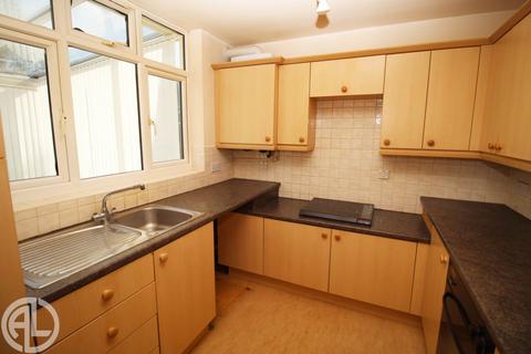 2 bedroom detached bungalow for sale, Station Way, Letchworth Garden City, SG6 3SD