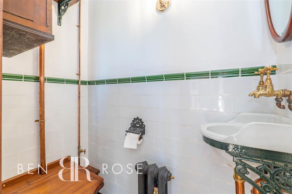 Master Ensuite