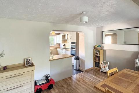 96 Ditchfield Place, Widnes, WA8 8RT