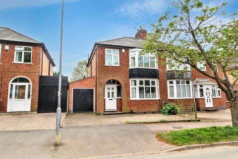 3 bedroom semi-detached house for sale, West View Avenue, Leicester LE2