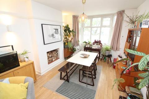3 bedroom semi-detached house for sale, West View Avenue, Leicester LE2