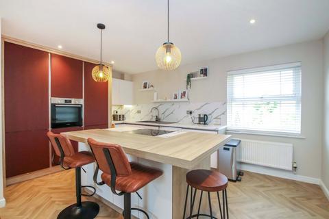 2 bedroom flat for sale, Cambridge Road, Southport PR9