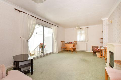 2 bedroom detached bungalow for sale, Foxes Close, Sandown PO36