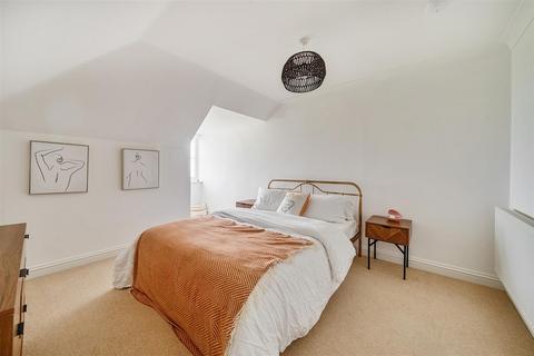 2 bedroom penthouse for sale, Pentire Avenue, Newquay TR7