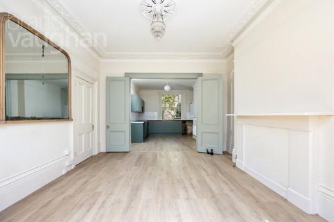 5 bedroom terraced house for sale
