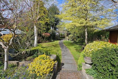 4 bedroom detached house for sale, Long Acre, Bingham