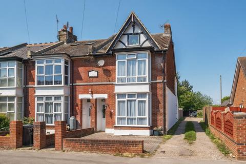 5 bedroom semi-detached house for sale