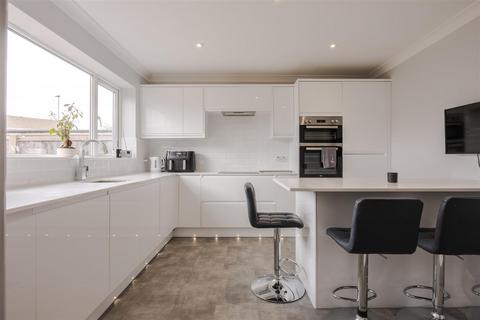 13 Timberland, Scunthorpe, DN16 3QA