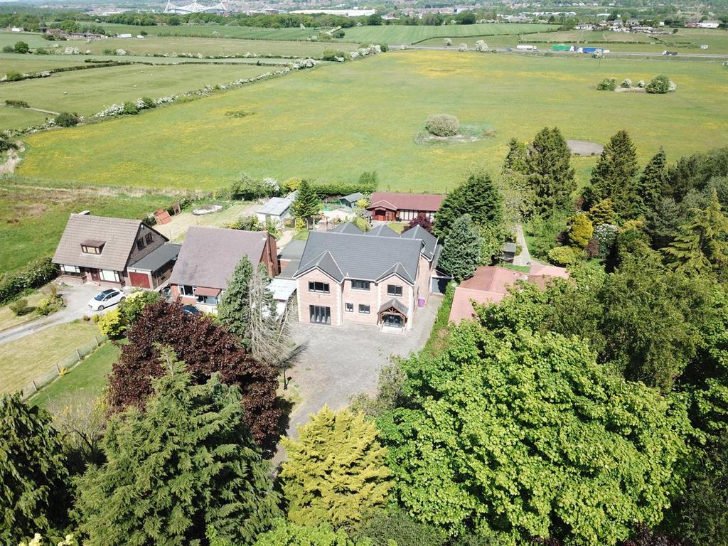 4 Ryecroft Drive, Westhoughton, Bolton, BL5 3 PW