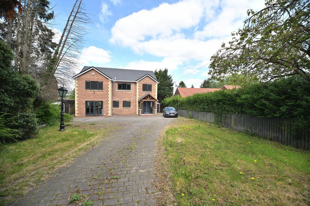 4 Ryecroft Drive, Westhoughton, Bolton, BL5 3 PW