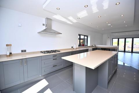 4 bedroom detached house for sale, Ryecroft Drive, Westhoughton, Bolton, BL5 3PW