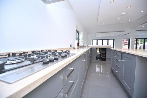 4 bedroom detached house for sale, Ryecroft Drive, Westhoughton, Bolton, BL5 3PW