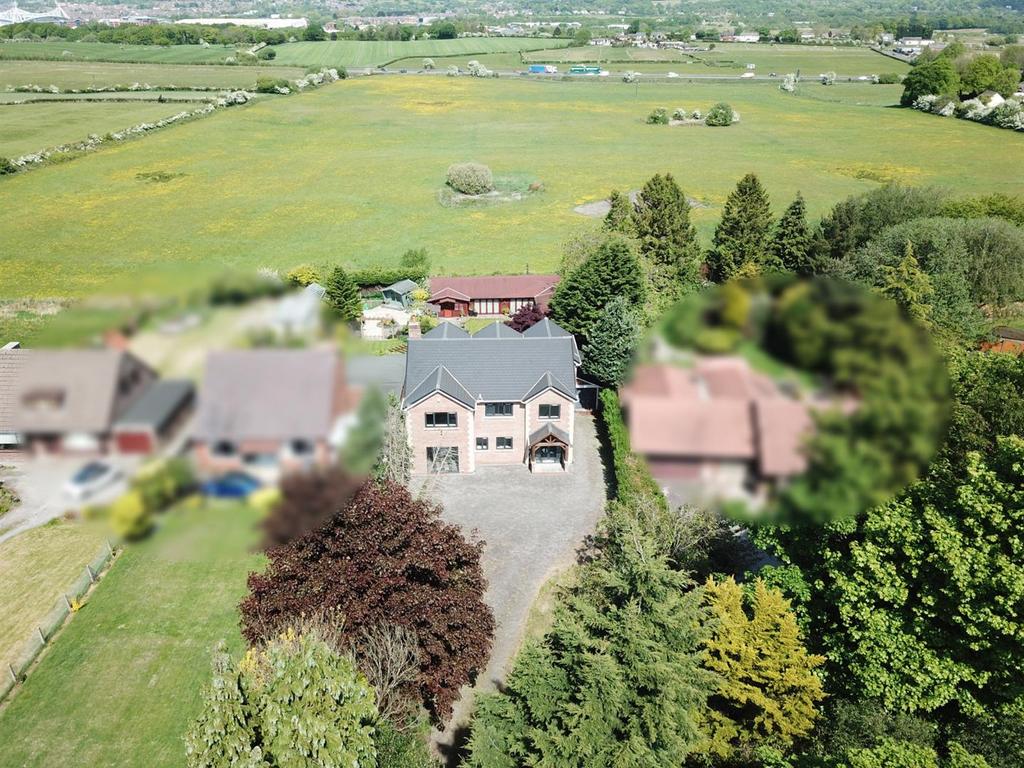 4 Ryecroft Drive, Westhoughton, Bolton, BL5 3 PW