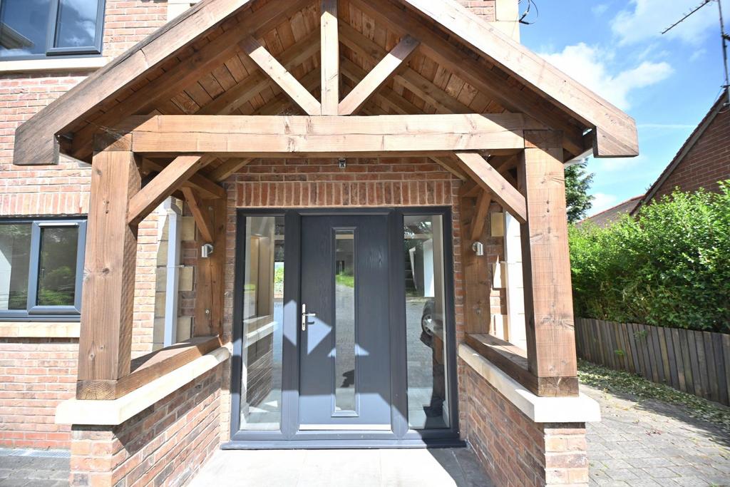 4 Ryecroft Drive, Westhoughton, Bolton, BL5 3 PW