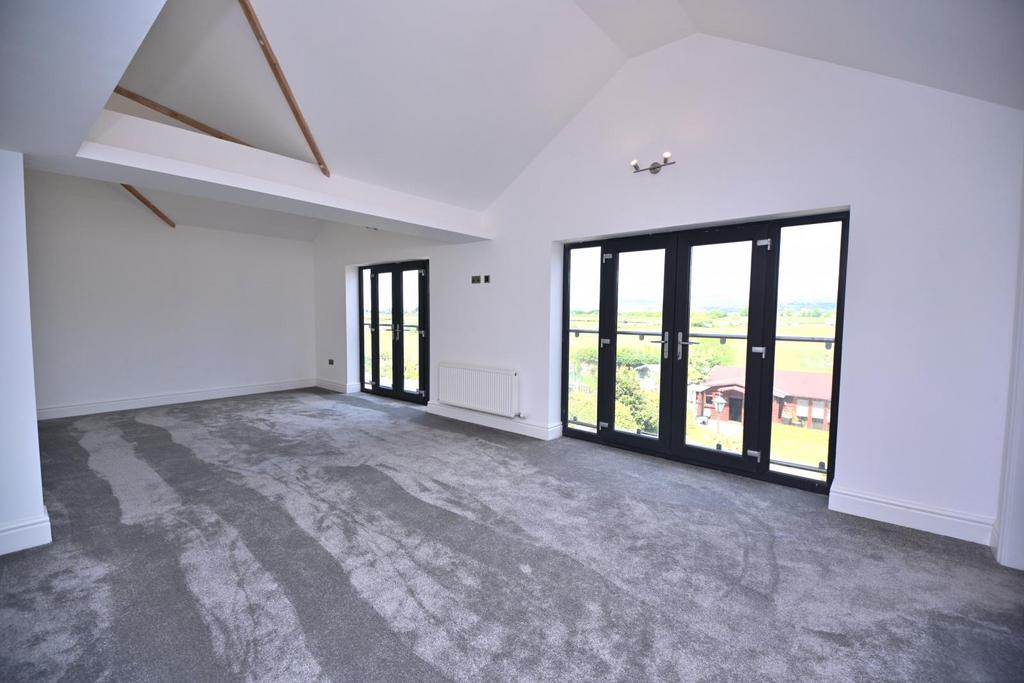 4 Ryecroft Drive, Westhoughton, Bolton, BL5 3 PW