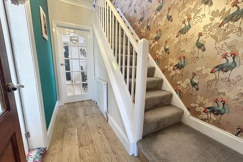 3 bedroom semi-detached house for sale, Hazel Grove, Burnopfield, Newcastle upon Tyne, Durham, NE16 6DU